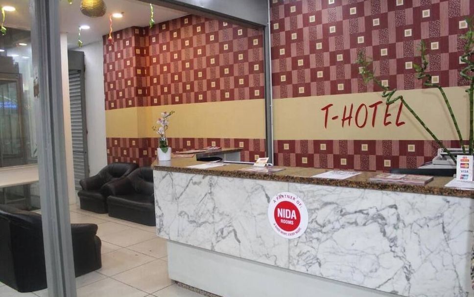 フロントデスク 写真