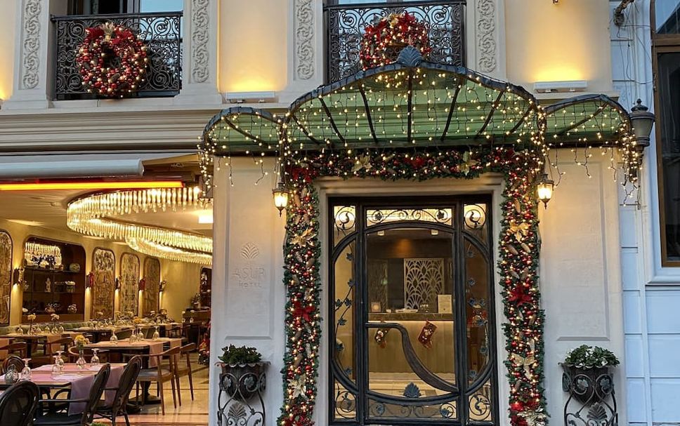 ホテルのエントランス 写真