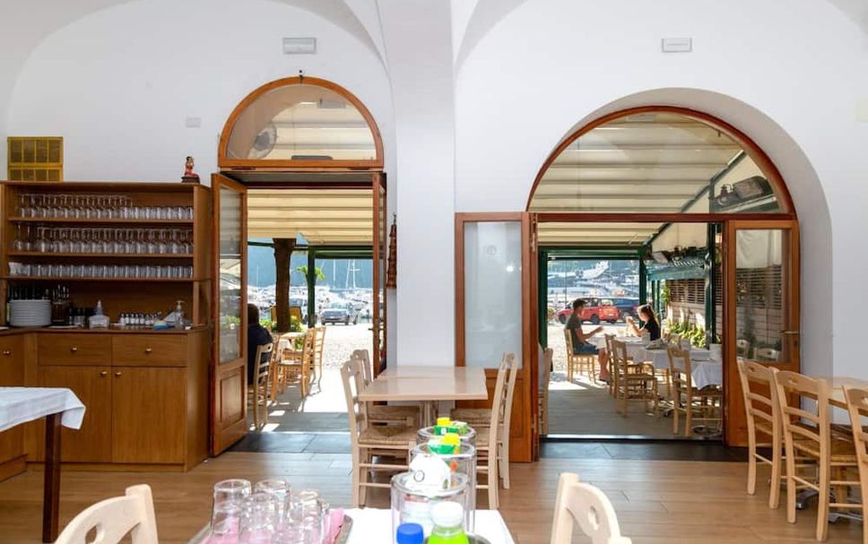 レストラン 写真