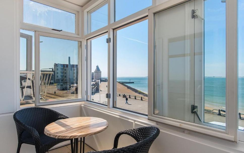 バルコニー 写真