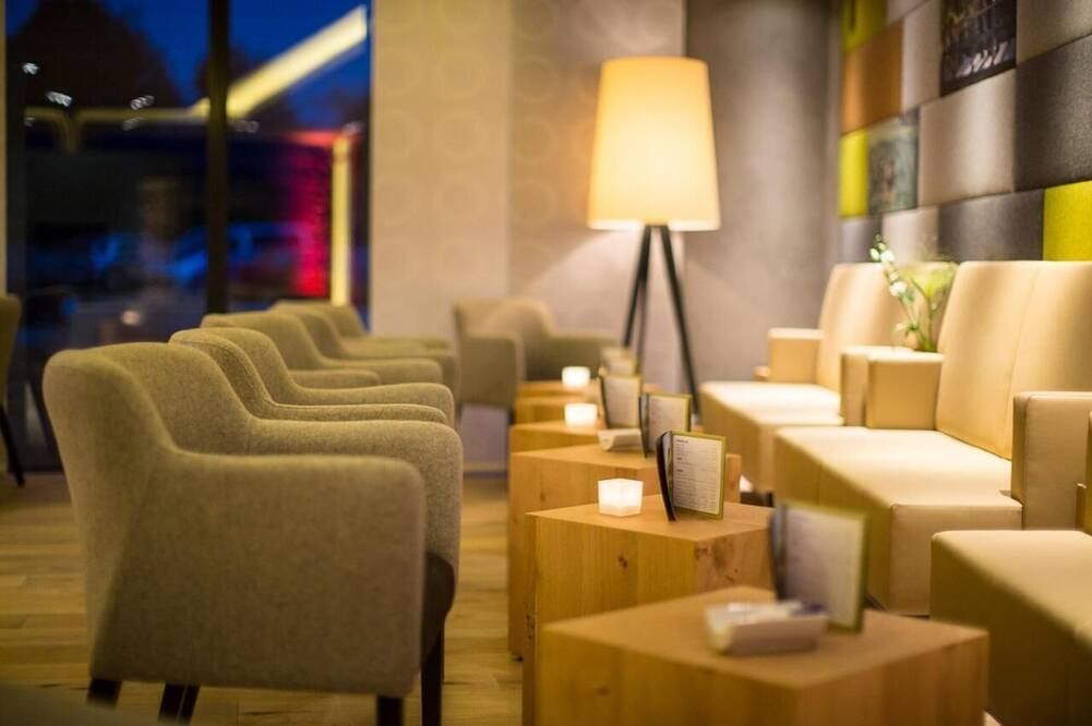 ラウンジ