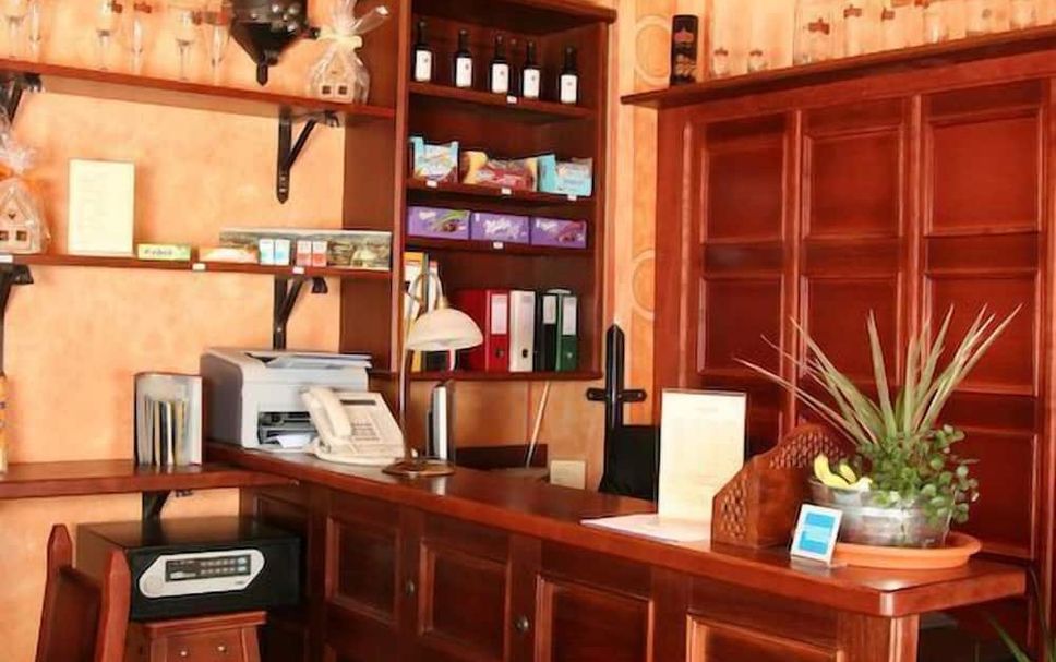 フロントデスク 写真