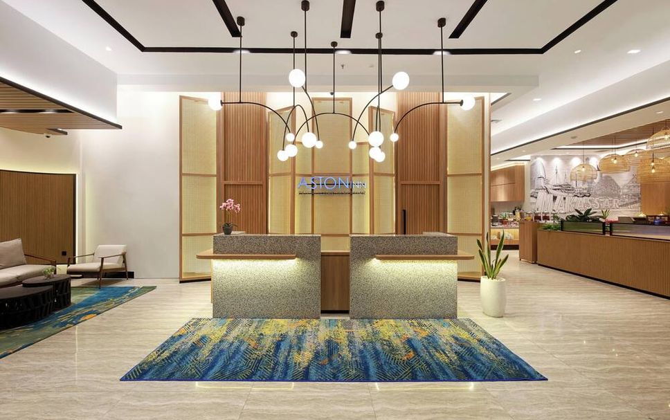 フロントデスク 写真