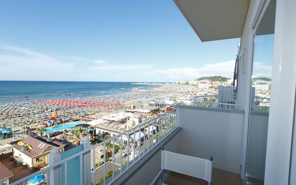 バルコニー 写真