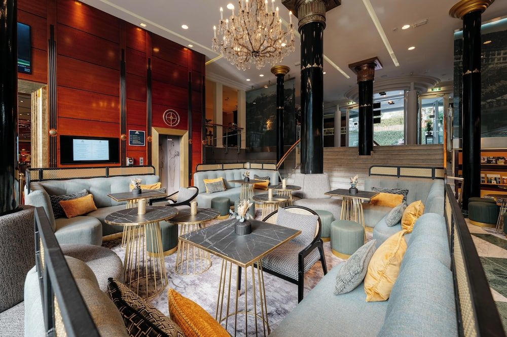 ラウンジ