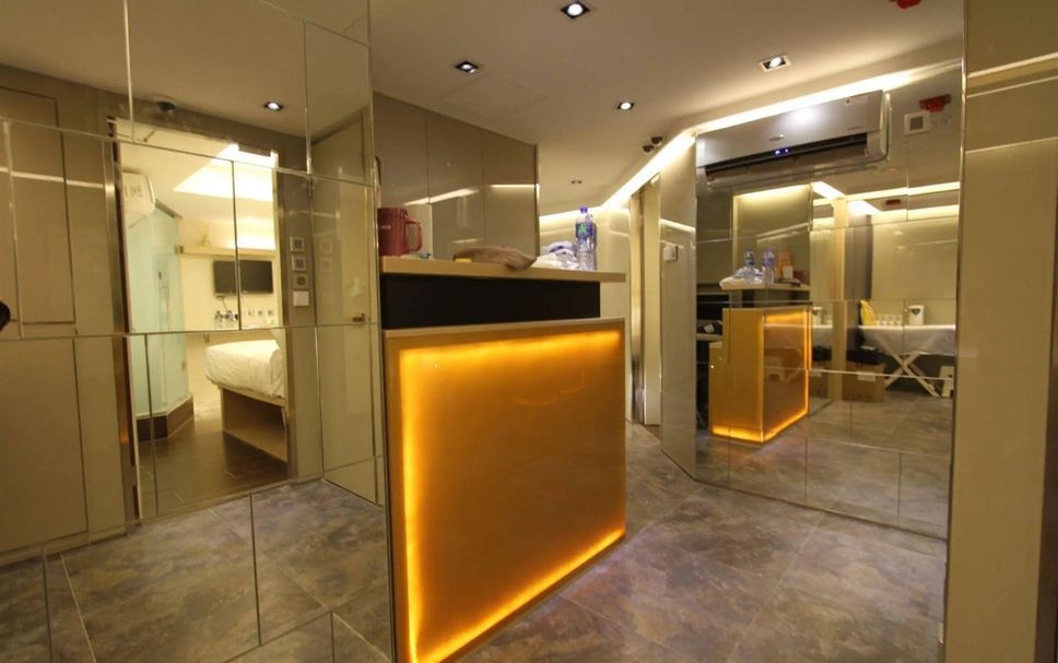 フロントデスク 写真