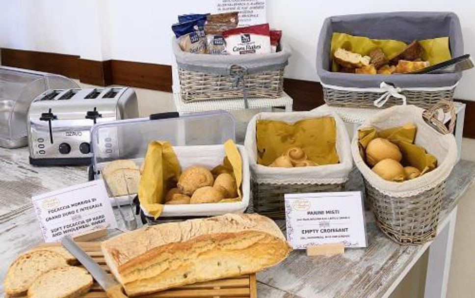 ビュッフェ 写真