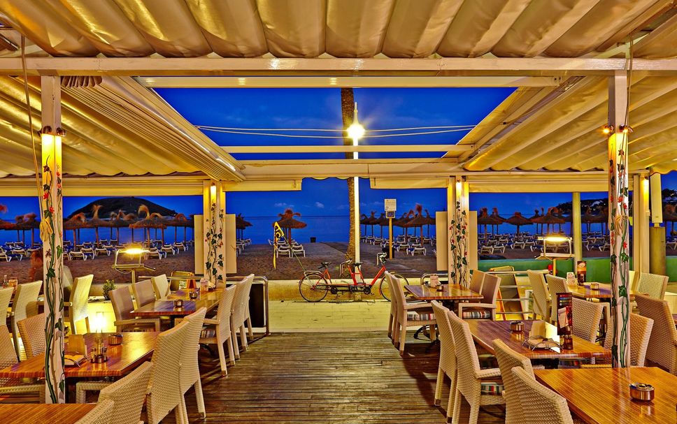 レストラン 写真