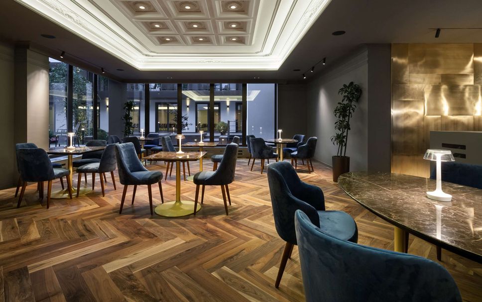 レストラン 写真