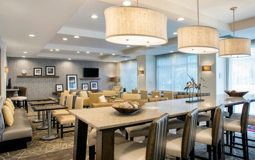 ダイニングルーム 写真