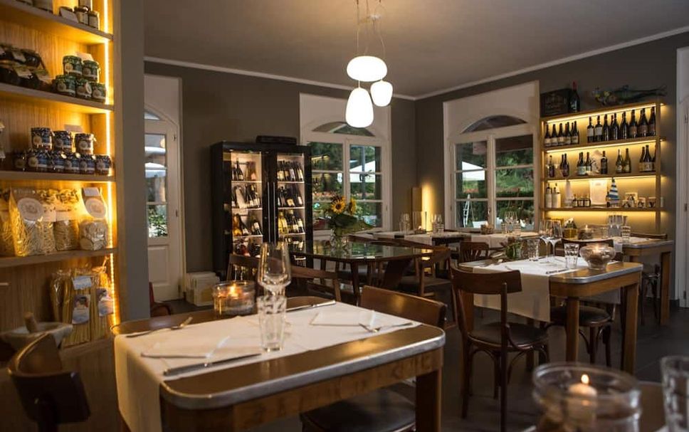 レストラン 写真