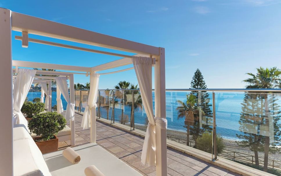 バルコニー 写真