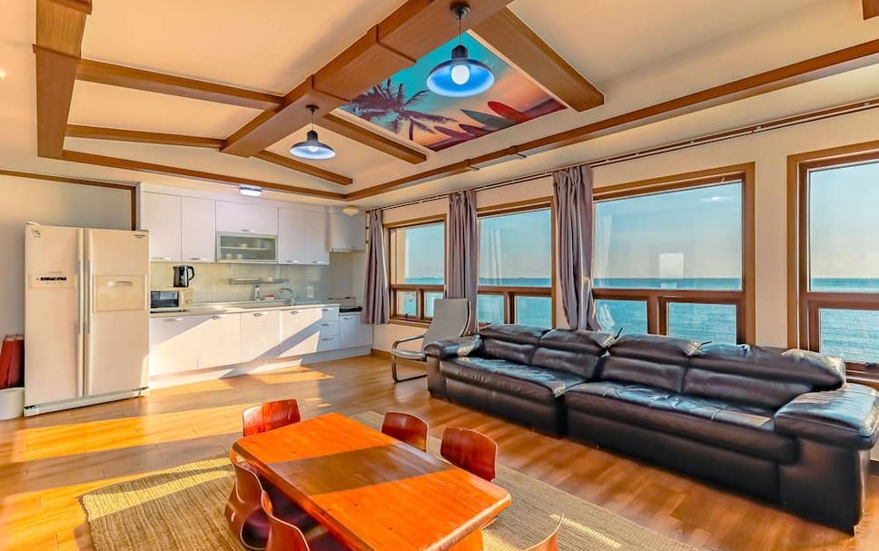 リビングルーム 写真