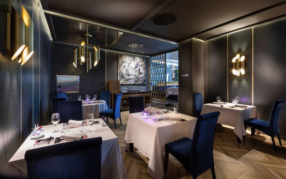 レストラン 写真