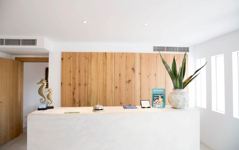 フロントデスク 写真