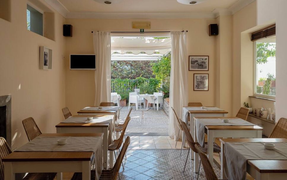 レストラン 写真