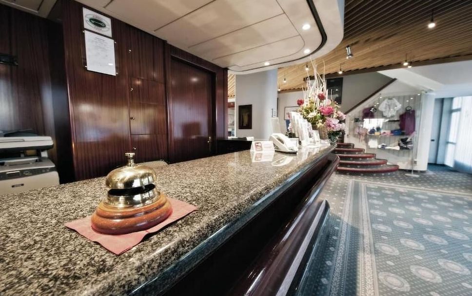 フロントデスク 写真