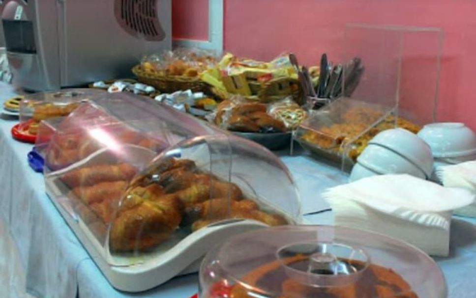 ビュッフェ 写真