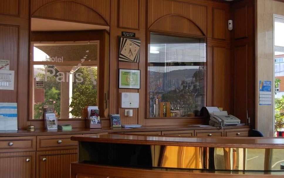 フロントデスク 写真