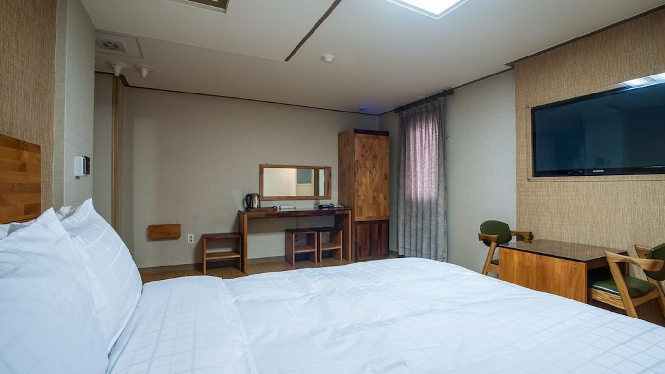 済州（チェジュ） メープル ホテル (Jeju Maple Hotel)