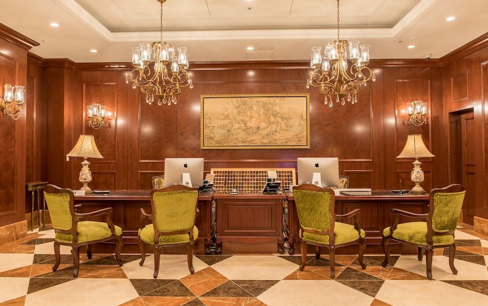 フロントデスク 写真