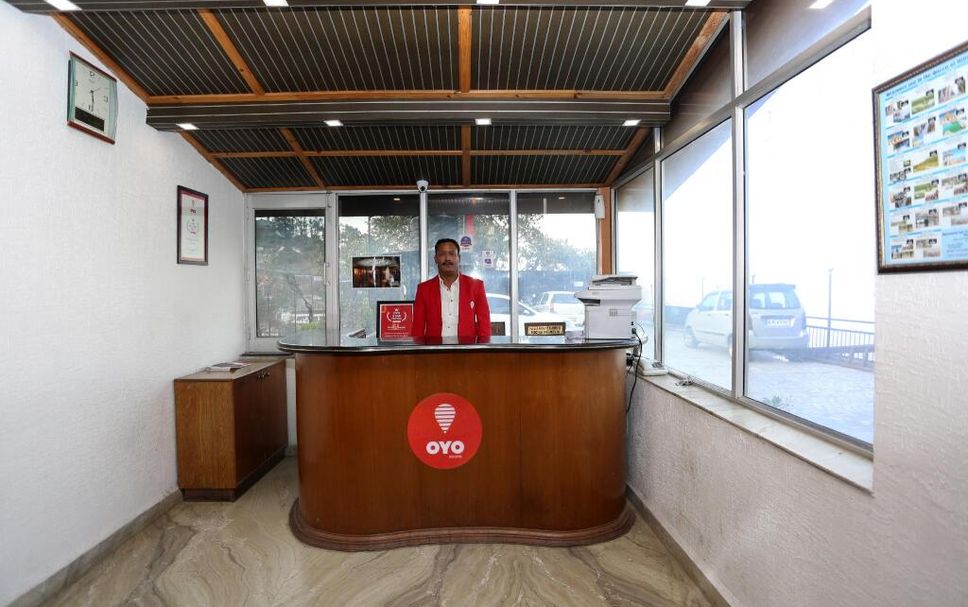 フロントデスク 写真