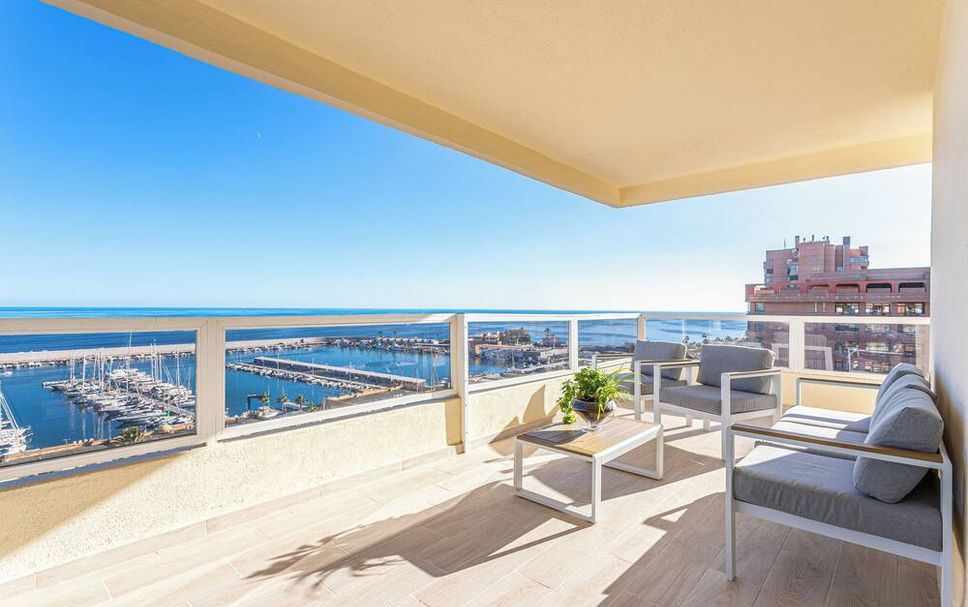 バルコニー 写真