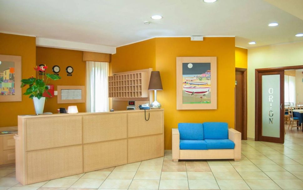 フロントデスク 写真