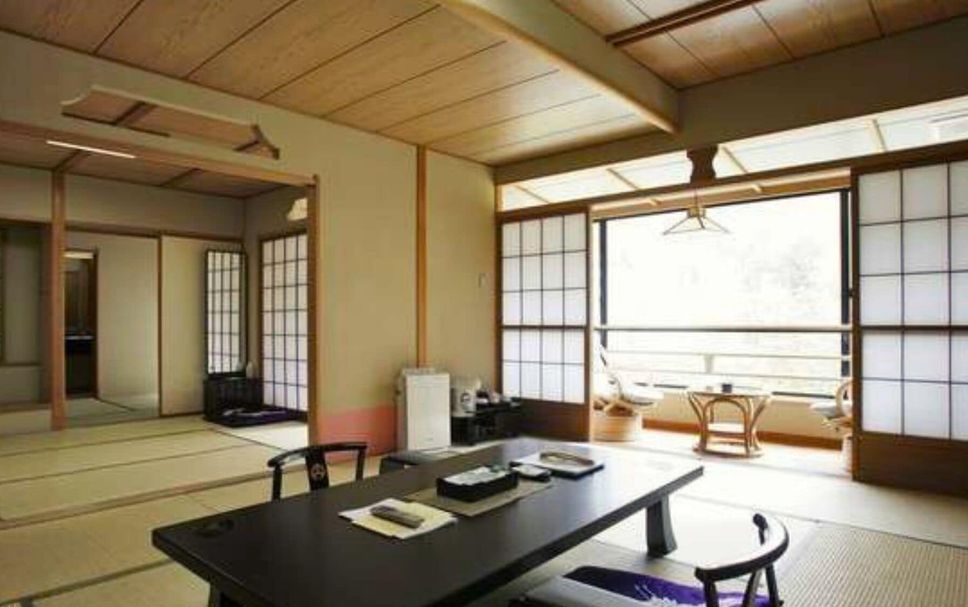 ダイニングルーム 写真