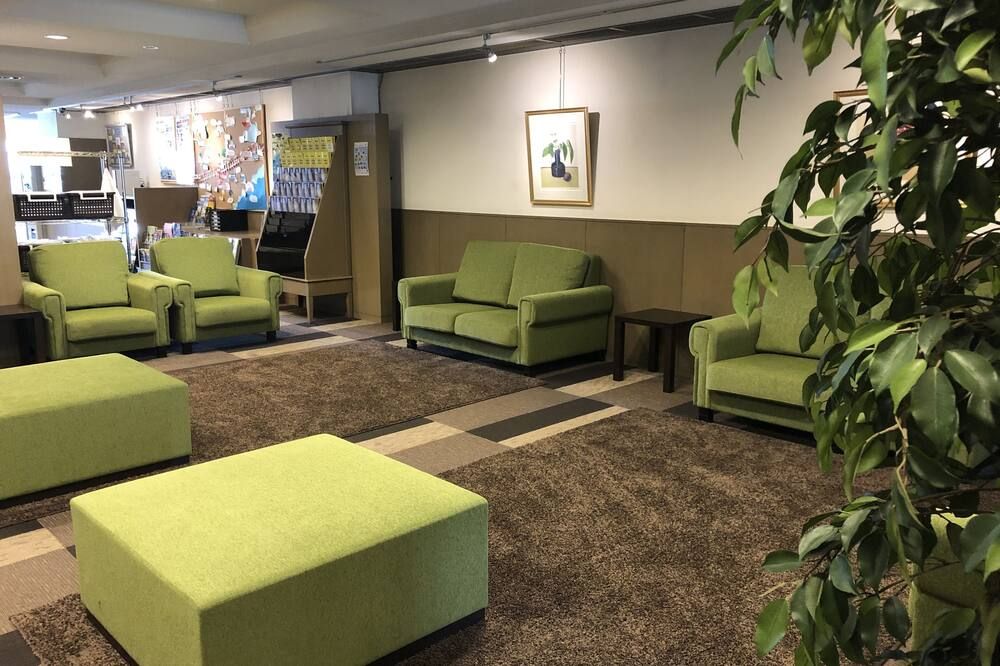 ラウンジ