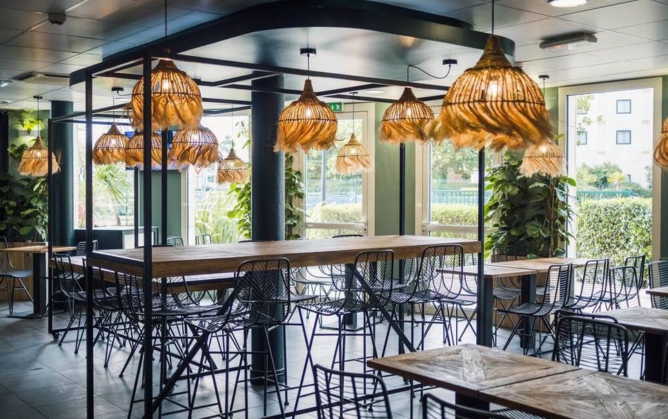 レストラン 写真