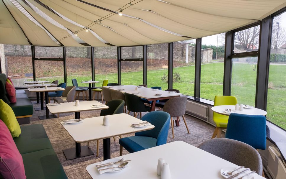 レストラン 写真