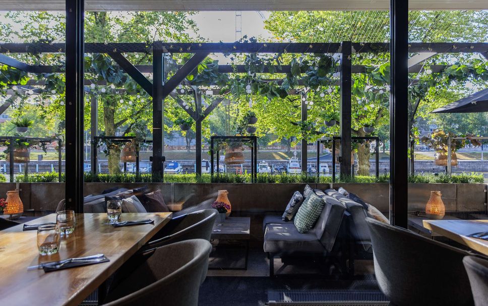 レストラン 写真