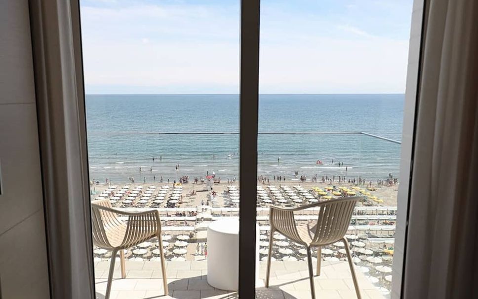 バルコニー 写真