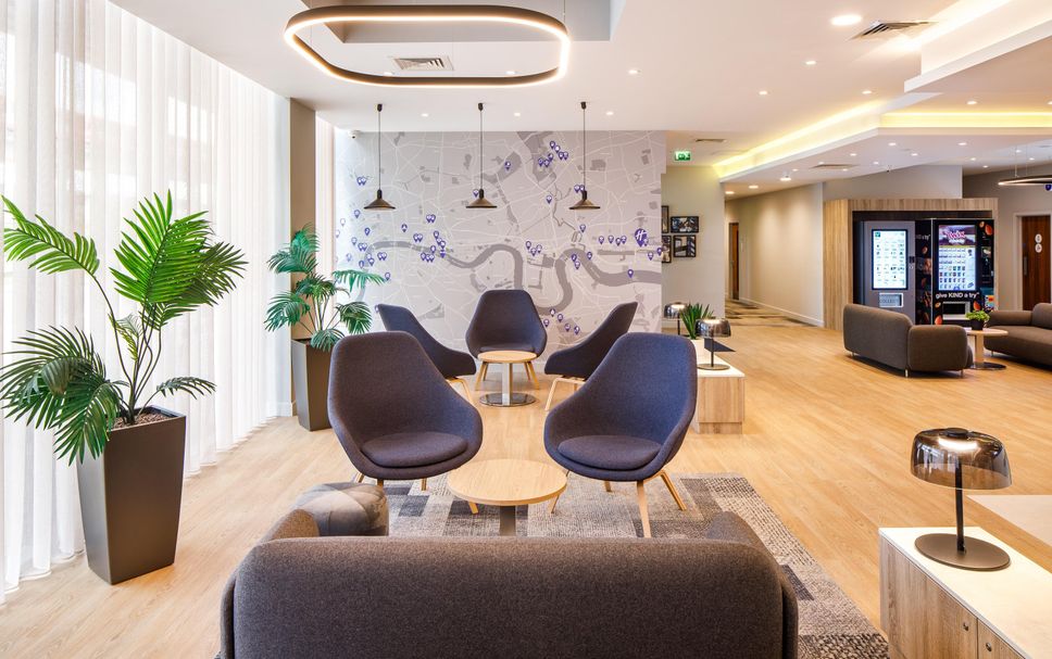 ラウンジ 写真