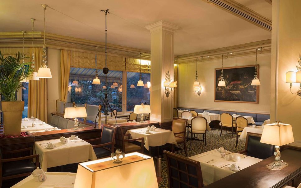 レストラン 写真