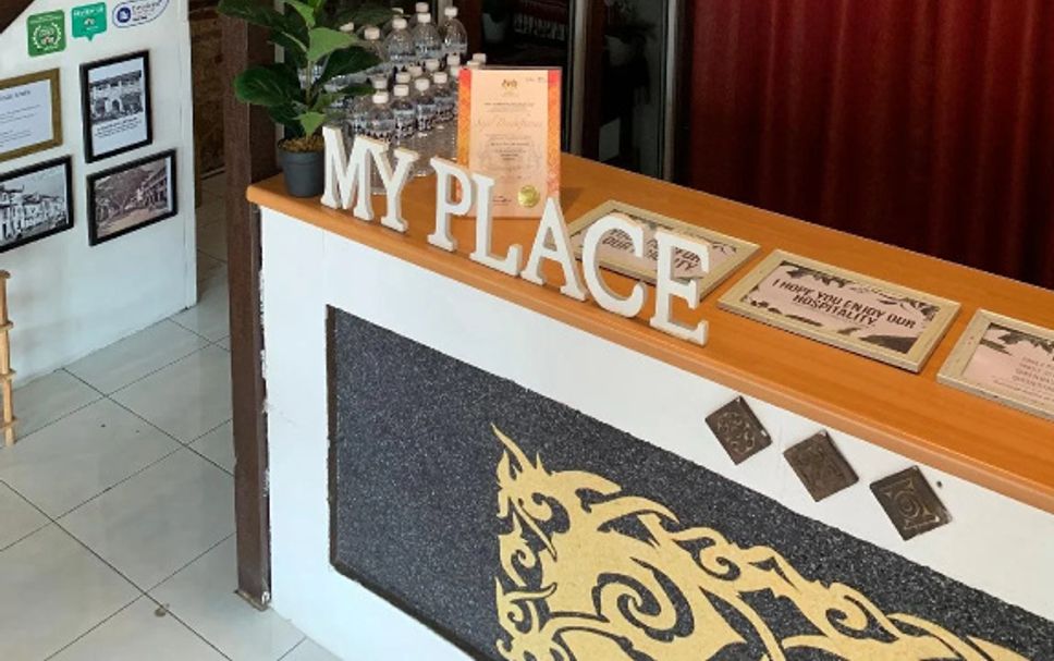 フロントデスク 写真