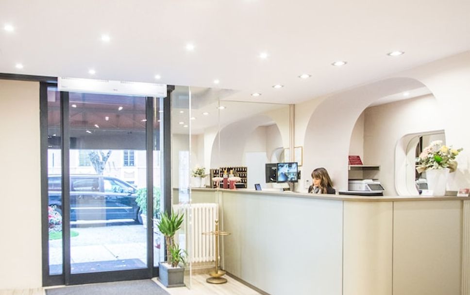 フロントデスク 写真