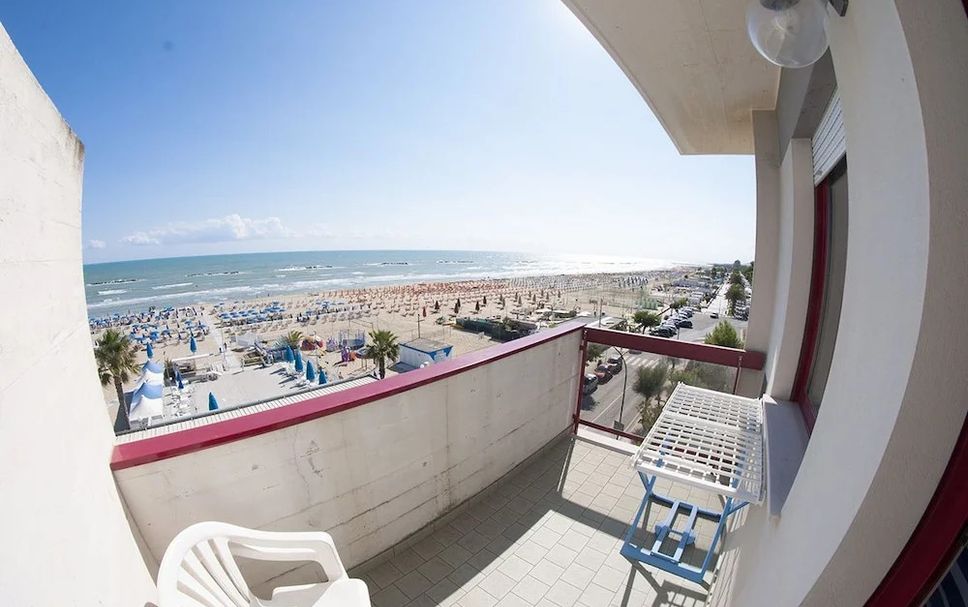 バルコニー 写真