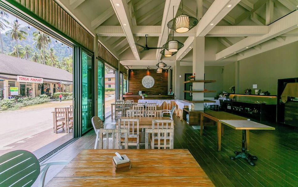 レストラン 写真