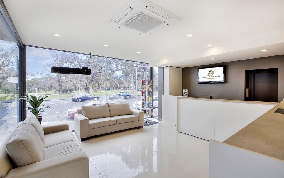 フロントデスク 写真