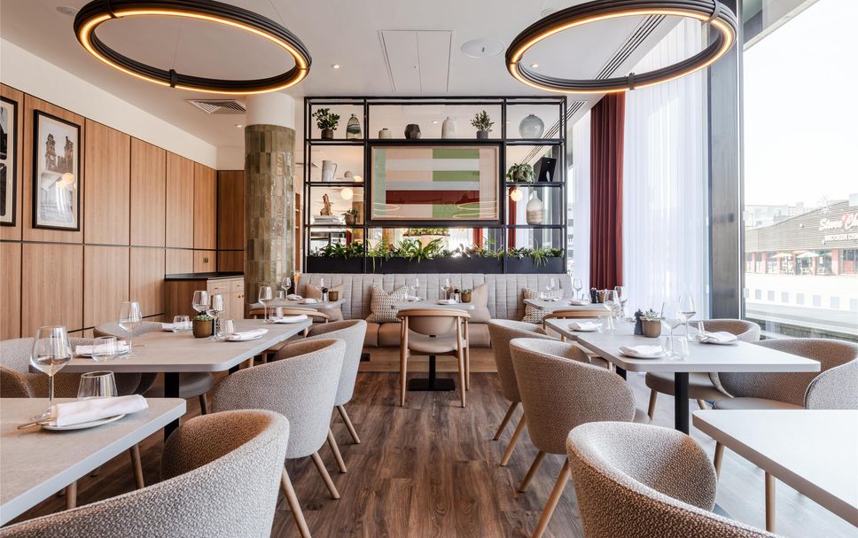 レストラン 写真