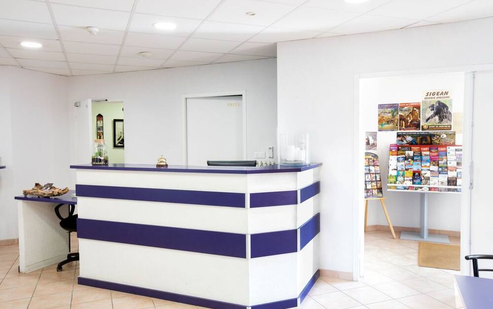 フロントデスク 写真