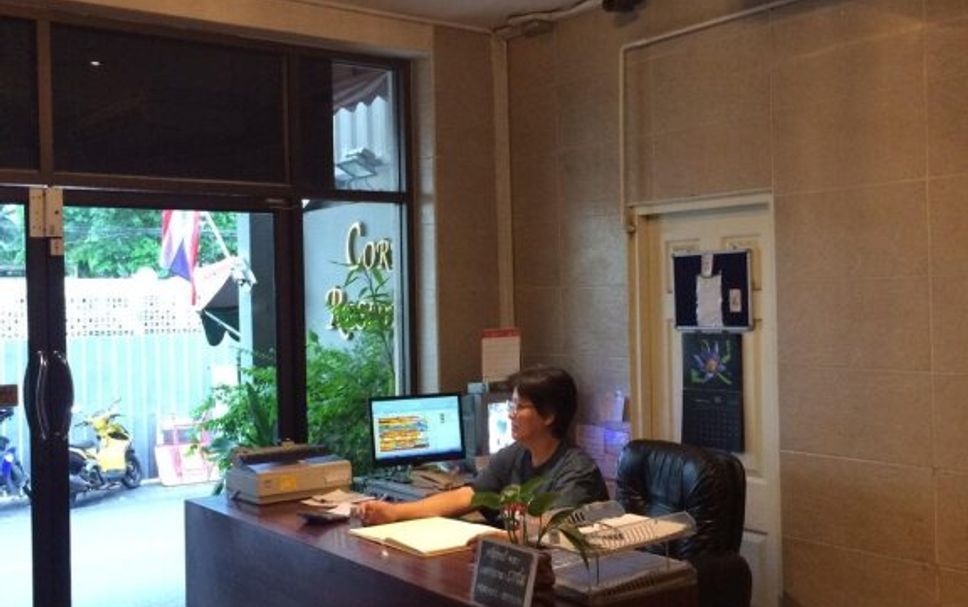 フロントデスク 写真