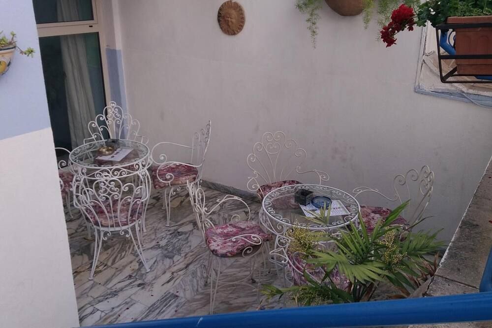 テラス