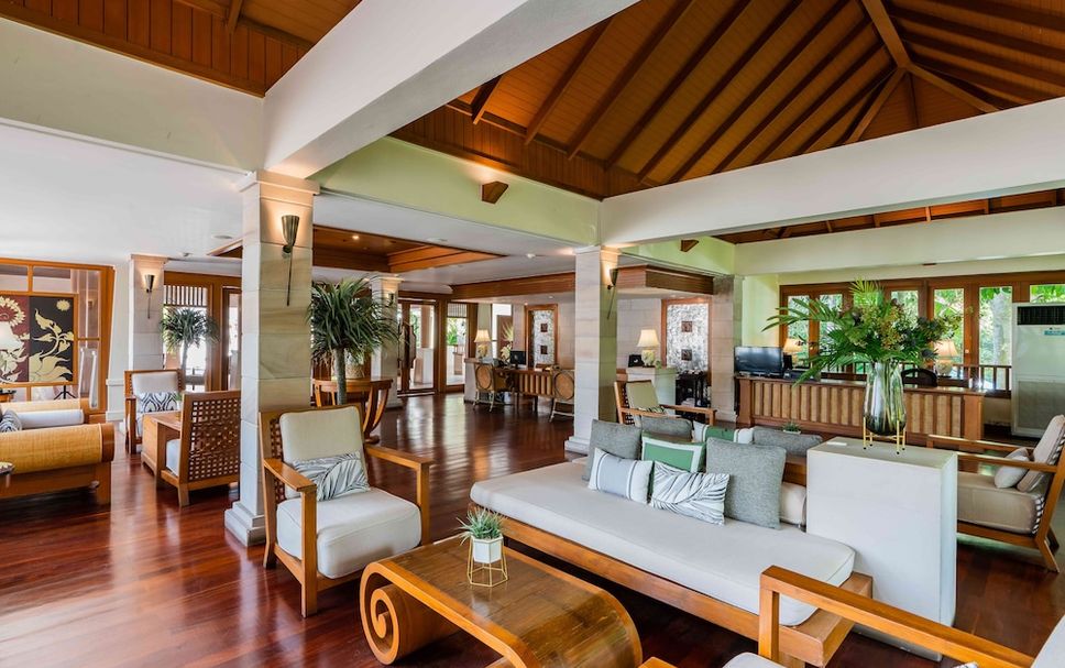 フロントデスク 写真