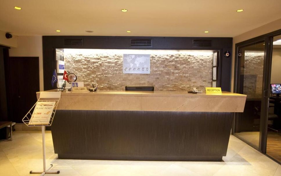 フロントデスク 写真