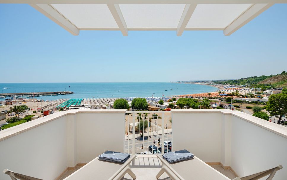 バルコニー 写真