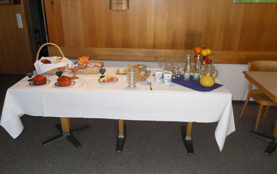 ビュッフェ 写真