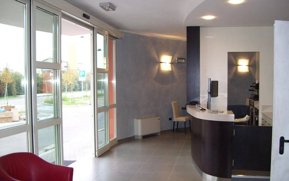 フロントデスク 写真